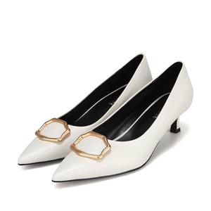 [최초가 119,000] 세븐플로어 양가죽 스틸레토 원 포인트 장식 펌프스 5cm_SFF206.