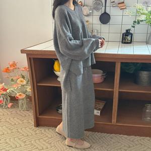 [브리치]  /  55 99까지  브이넥 니트 스커트 투피스 상하세트