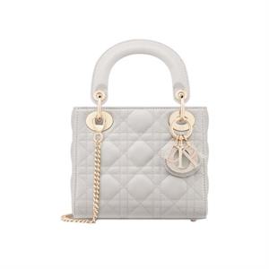 MUST IT_디올 Lady Dior 미니 백 M0505ONUL_M55G