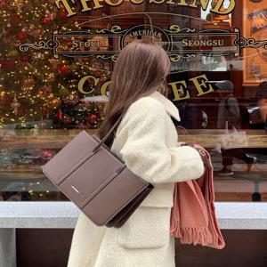 질 바이 질스튜어트 JLBA5E531W3 [미란다] 브라운 아코디언 숄더백