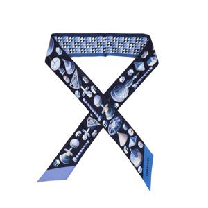 32 0975 0780017 (320975 780017) 나디르 프린트 스키니 트윌 실크 스카프