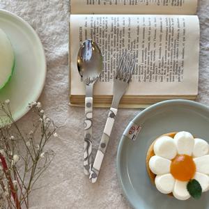 사브르 비스트로 샤이니 티세트 2color 듄아이보리/듄블랙