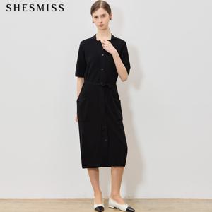 (SHESMISS)] 스르르 찰랑 포켓 오픈카라 니트 원피스 (택가격: 258000원)