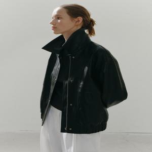 정가398000원 페이크 레더 카라 밴딩 점퍼 TWWJPQ52070