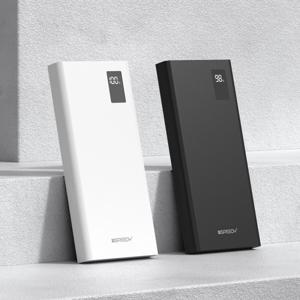 1+1 스피디 슬림핏 PD 20W 고속충전 보조배터리 10000mAh  (+C타입 20W 케이블 + 8핀 젠더)