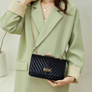 여성 쉐브론 누빔 사각 퀼팅백 크로스백