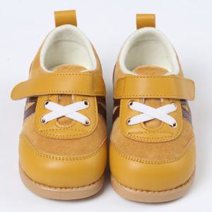 [압소바](임신출산백일돌선물) 베이지 삑삑이운동화 (AYC31801)