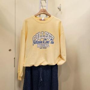 스테파니 HC07 레터링 샌디 맨투맨 A24TS4107