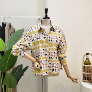 [포커스]  FS4A7BL00797_알록달록 프린팅 카라넥 셔츠