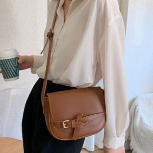 매듭포인트 심플 크로스백 30대 여성가방 미니가방