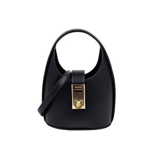 (명품) 페라가모 간치니 버클 미니 호보백 213978