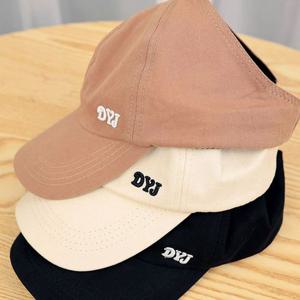 오픈 포니테일 DYJ 로고 야구모자 여성 패션 캡모자
