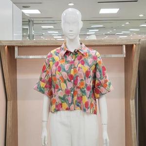 해리앤 DP01 뒷주름 플라워 크롭 셔츠 YQSP2622