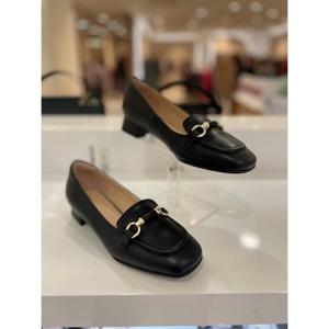 [에스콰이아(여성화)]여성 3cm 금장 장식 플랫 단화-EQDFHP505BK