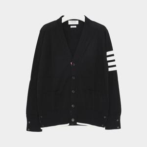 톰브라운 스트라이프 메리노 울 남성 가디건 MKC002D Y1014 001