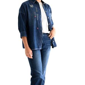 [비꼴리끄(여성)]텐셀 데님 자수 셔츠 블라우스 B244DB2080