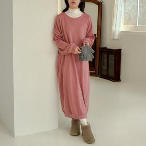 아이우먼 무지오버핏맨투맨원피스 RDT180M411 빅사이즈