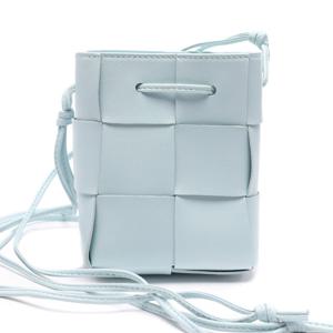 [보테가베네타] 23FW 여성 카세트 미니 버킷 크로스백 (680217 VCQC4 3902 23F)