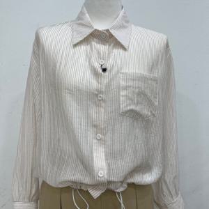 [플라스틱아일랜드]밑단 스트링 스트라이프 블라우스(PQ3WB804)_