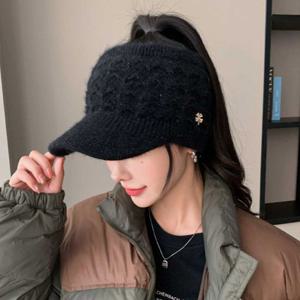 여자 골드 등산 조깅 겨울 니트 소재 모자 큐빅 썬캡