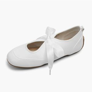 베어파우 HEDY 여성 새틴 플랫슈즈 발레슈즈 화이트 K2965084RA-W