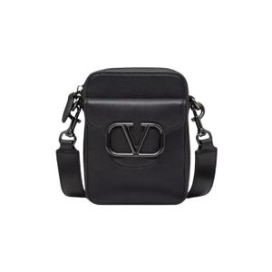 발렌티노 미니 로코 카프스킨 크로스바디백 블랙 B0C15VTQ0NO