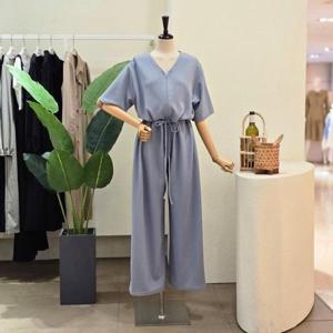 [포커스]  25FM4D9PT5840_브이넥 집업 스트링 점프슈트