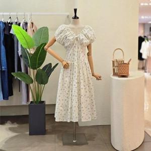 [포커스]FM5E9OP5196_브이넥 셔링 프린트 원피스