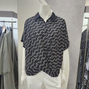 [안지크]단추장식 랩블라우스(AI2BL5450)