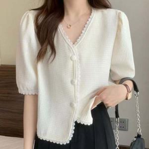 직장인오피스룩상의 브이넥 단추 자켓 레이스 라인 포인트 여름