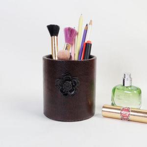 아트박스/크레디스 엠보 브라운 원형 다용도 꽂이-필통 붓통