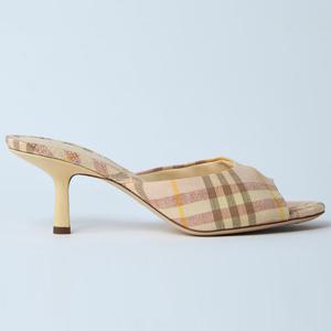 26 SS 버버리 체크 모티프 린넨 블랜드 키튼힐 샌들 8103146 C1791