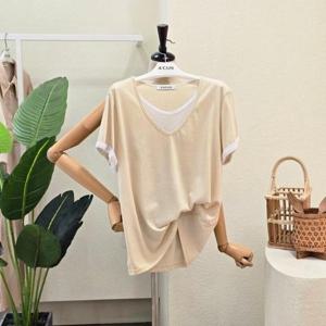 [포커스]FM5E7TS01190_배색 반팔 브이넥 티셔츠