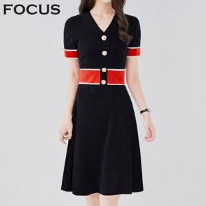 [포커스]포커스 골드버튼배색니트원피스_VF3M1OP4881