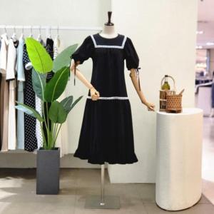 [포커스]  FM3C7OP02798_스퀘어 포인트 프릴 롱원피스