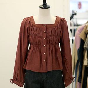 [메종블랑쉬]셔링 포인트 케라 스퀘어넥 블라우스 ARAM253JBL901