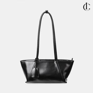 엘케이트 여성 숄더백 캐주얼 가벼운 보부상 바게트백 직장인가방 LRB304