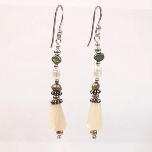 [블루케이] 실버925 자개 원석 귀걸이250302-18