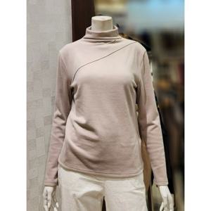 [벨라디터치]MARIOV3E4KT24 사선 포인트 터들넥 티셔츠