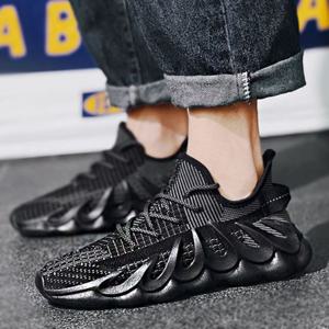 스니커즈 남자 데일리 키높이 발 편한 외출 운동화