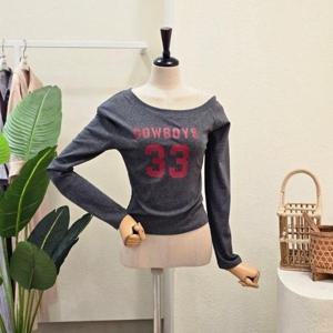 [포커스]FF5I9TS5275_레터링 언발런스 오프숄더 티셔츠