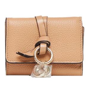 끌로에 라이트 탄 가죽 미니 트리폴드 지갑 CHC21WP946F57 26X