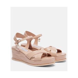 지미추 Astra 60 레더 웨지 샌들 P01071231