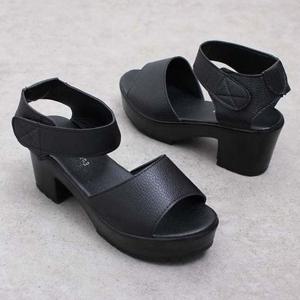 유니크 가보시 2컬러 통굽 샌들