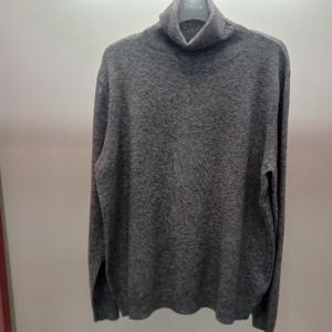 Latium HC06 깔끔하고 부드러운 무지 목폴라 니트티 T2547sw01G