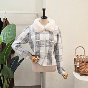 [포커스]FW5J3JK31695_퍼 카라 체크 자켓