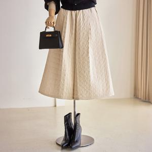 [커스텀에이블] 맞주름 와이드 누빔 밴딩팬츠_T2512PT114D