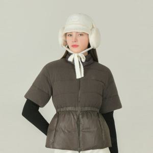 [헤지스골프]브라운 여성 니트 반팔 구스 다운 점퍼(HWJU5D755W3)