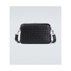 보테가베네타 인트레치아토 레더 카메라 백 P01140670