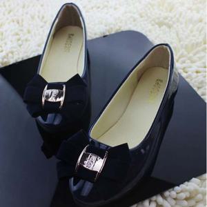 리본 에마멜 구두 면접화 펌프스 여성 볼넓은